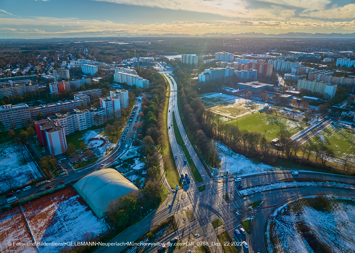 22.12.2022 - Plettzentrum - Rentenversicherung - Ständlerstraße in Neuperlach